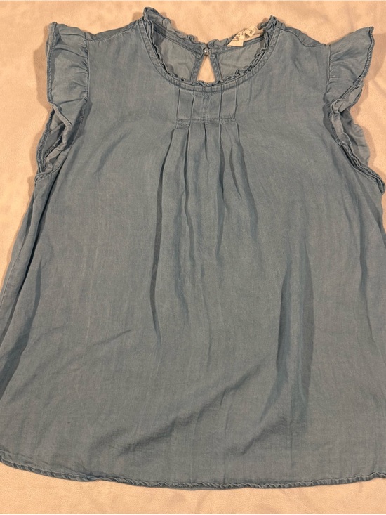 Sweet Wanderer Tops - Sweet Wanderer Light Blue Ruffled sleeve Top size Large light‎ weight denim look